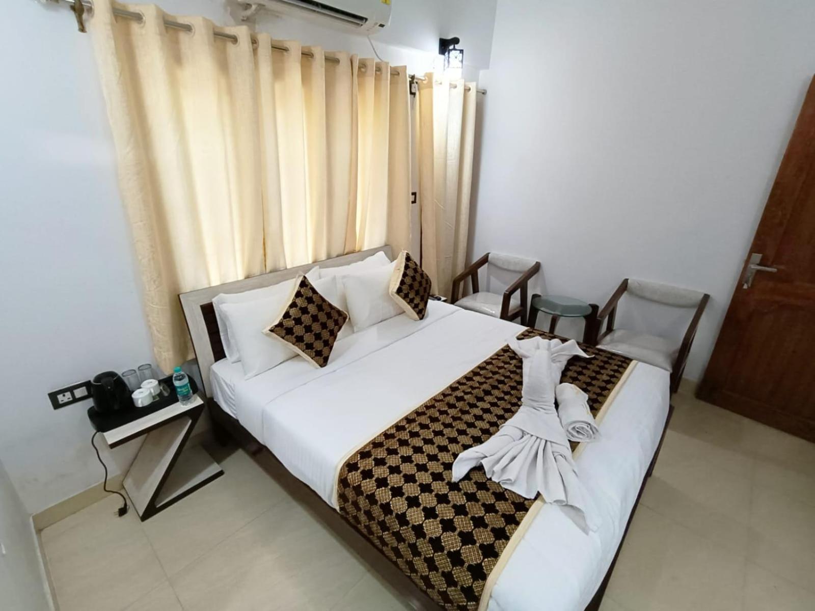 Hotel Aman Residency Аллахабад Екстер'єр фото